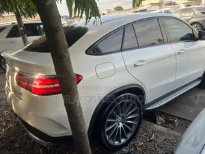 Mercedes-Benz GLE-Class 2019 White