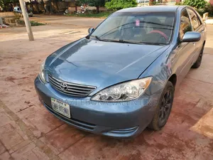 Toyota Camry 2004 Blue
