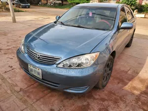 Toyota Camry 2004 Blue