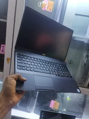 Laptop Dell Precision 3541 32GB Intel Core i5 SSD 512GB