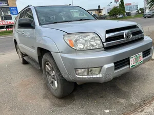 Toyota 4-Runner SR5 V6 4x4 2005 Silver