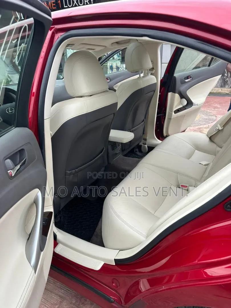 Lexus IS 2012 Red
