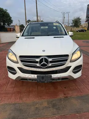 Mercedes-Benz GLE-Class GLE 350d 4MATIC 2016 White