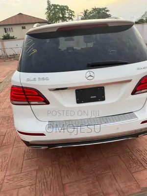 Mercedes-Benz GLE-Class GLE 350d 4MATIC 2016 White
