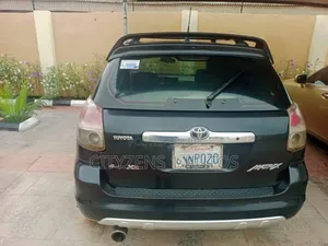 Toyota Matrix XR Hatchback FWD (1.8L 4cyl 4A) 2005 Black
