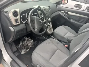 Toyota Matrix 2010 Silver