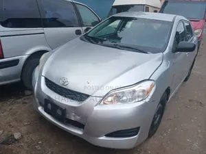 Toyota Matrix 2010 Silver