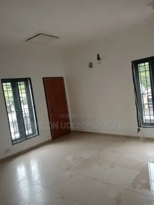 4bdrm Duplex in Lekki Phase 1 for rent