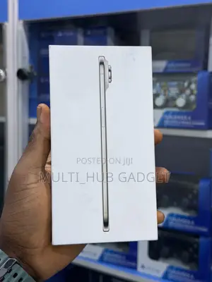 New Apple iPhone Air 256 GB