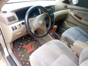 Toyota Corolla 2004 Gold