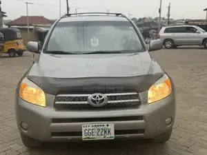 Toyota RAV4 Limited 2008 Green