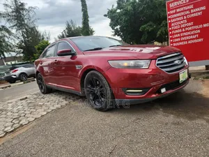 Ford Taurus 2013 Burgundy