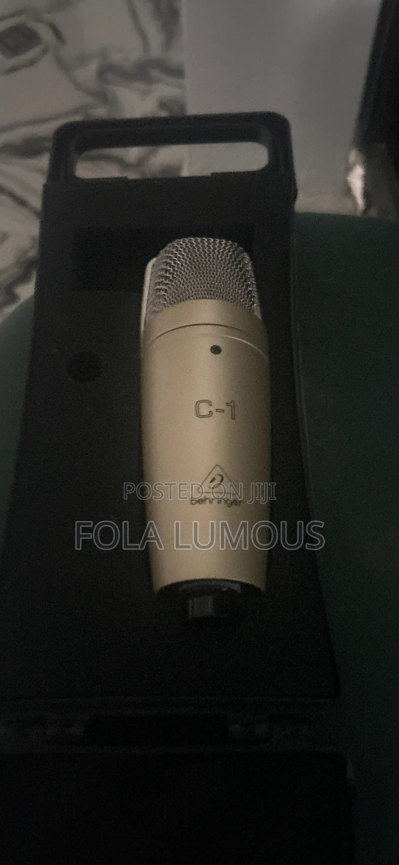Microphone