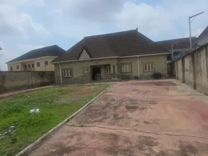 3bdrm Bungalow in Unity Estate Elebu, Akala Express for rent