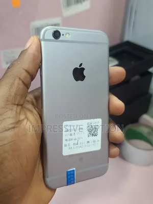 Apple iPhone 6s 64 GB Silver