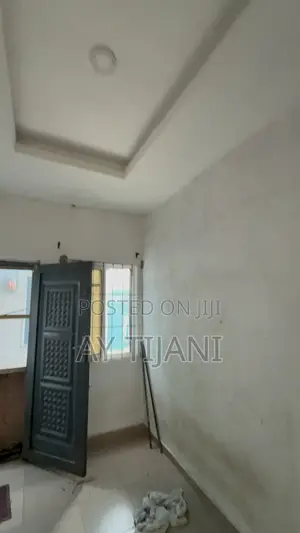 Studio Apartment in Bariga for rent