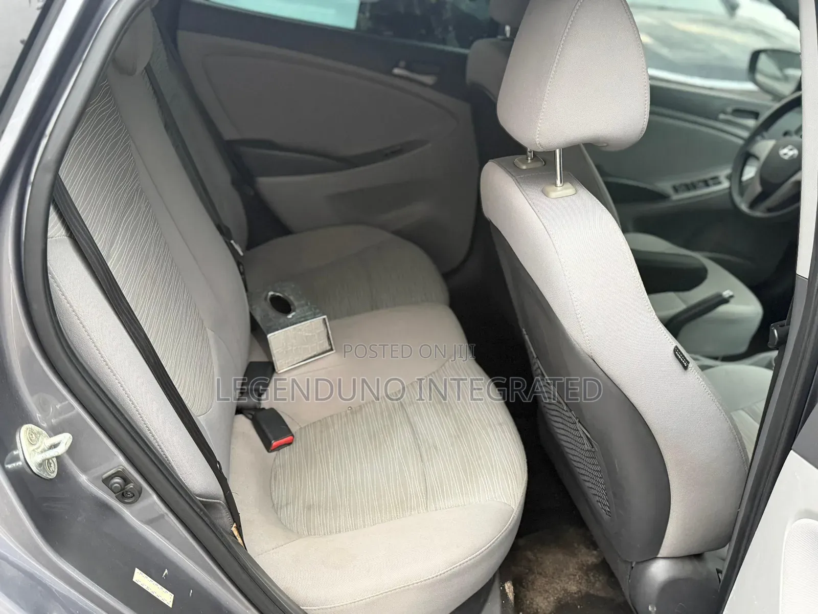 Hyundai Accent SE Sedan 2017 Silver