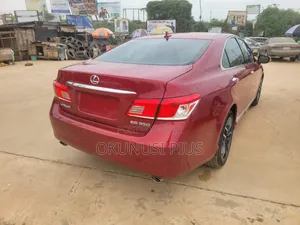 Lexus ES 350 2010 Red