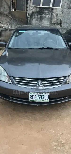 Mitsubishi Lancer 2002 Gray