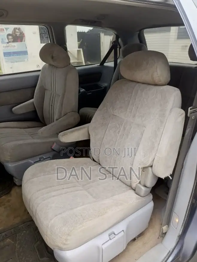 Toyota Sienna 2000 Blue