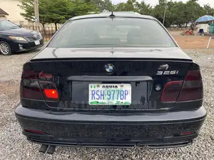 BMW 325i 2003 Black