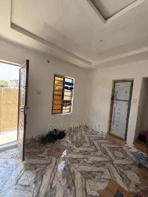 Studio Apartment in Bariga for rent