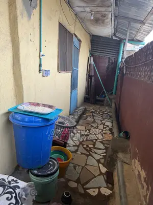 Studio Apartment in Bariga for rent