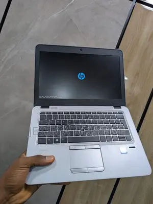 Laptop HP EliteBook 820 G3 8GB Intel Core i5 HDD+SSD 500GB