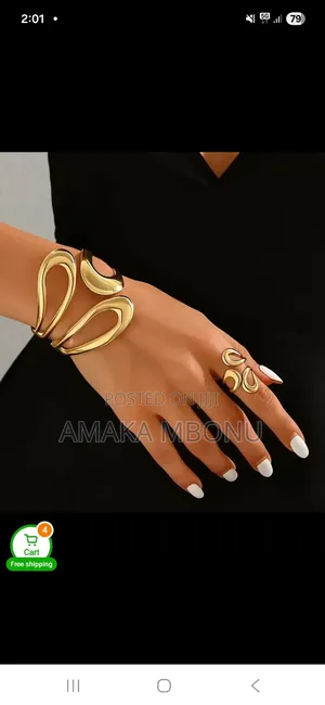 Ladies Bracelet and Ring Set