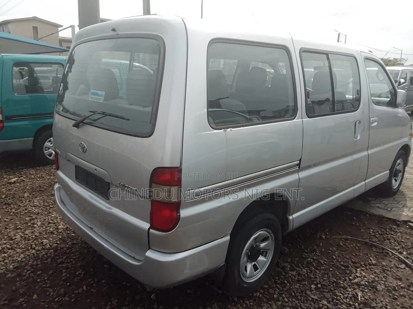 Toyota HiAce 2003 Silver