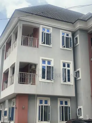 3bdrm Block of Flats in Egbu, Owerri for sale