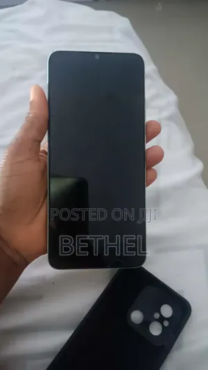 Mobile Phone 128 GB Green