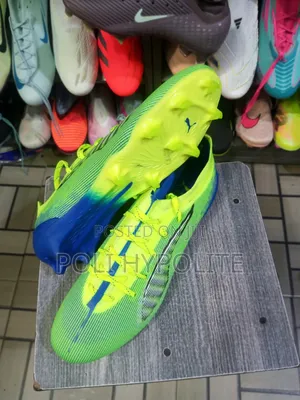 Original Puma Soccer Boot Size 44 Green/Lemon Green Color