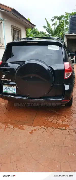 Toyota RAV4 1.8 2007 Black
