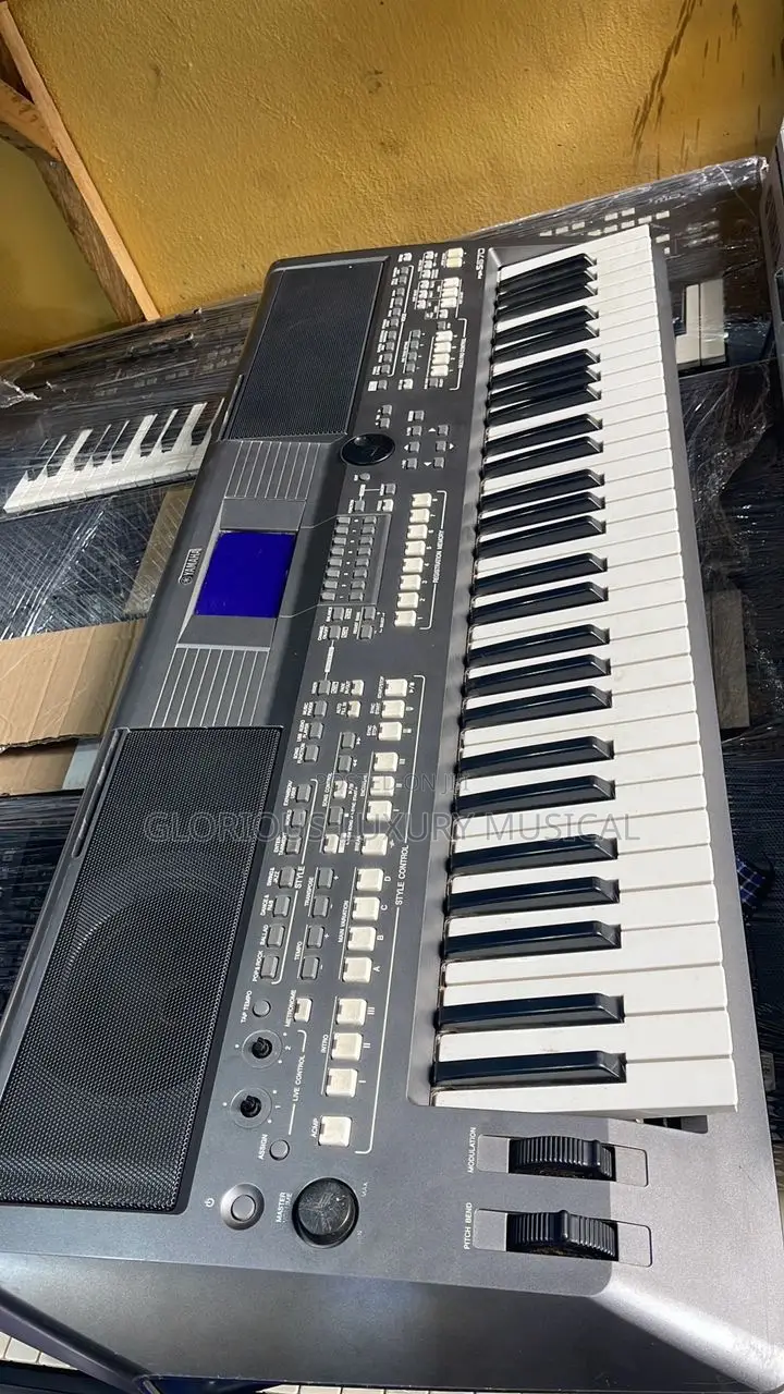 Direct Uk Used Keyboard Yamaha Psrs670