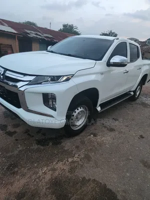Mitsubishi L200 2022 White