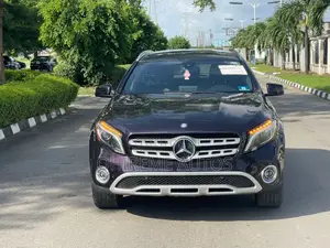 Mercedes-Benz GLA-Class 2017 Black