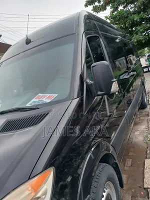 Mercedes-Benz Sprinter 2010 Black