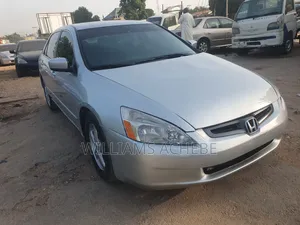 Honda Accord 2004 Silver
