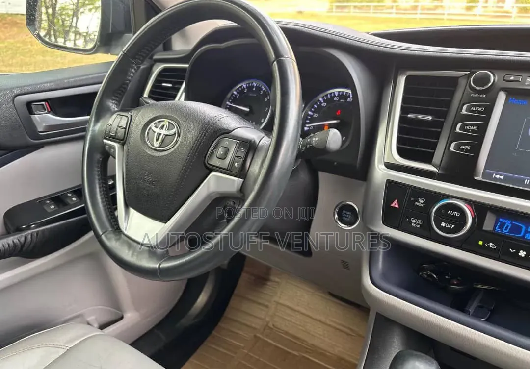 Toyota Highlander 2016 Blue