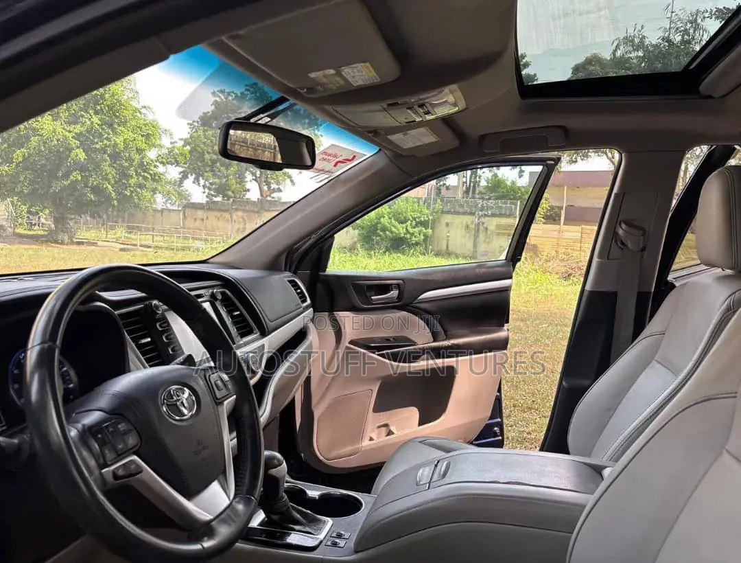 Toyota Highlander 2016 Blue