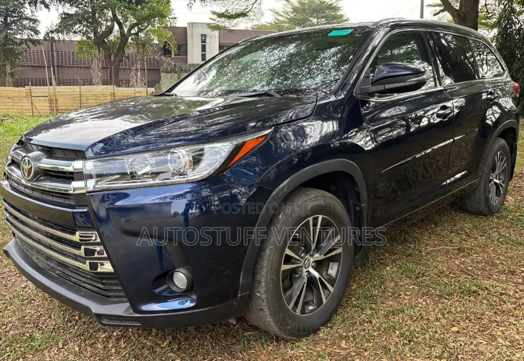 Toyota Highlander 2016 Blue