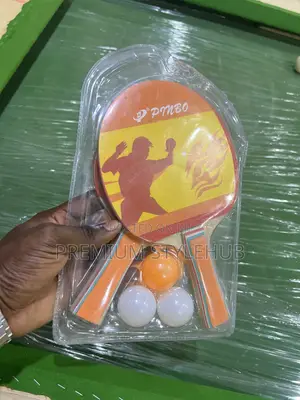 Table Tennis 2 Bats With Balls