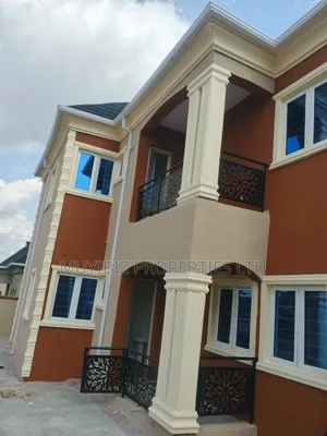 2bdrm Apartment in Akilapa Estate, Jericho for rent