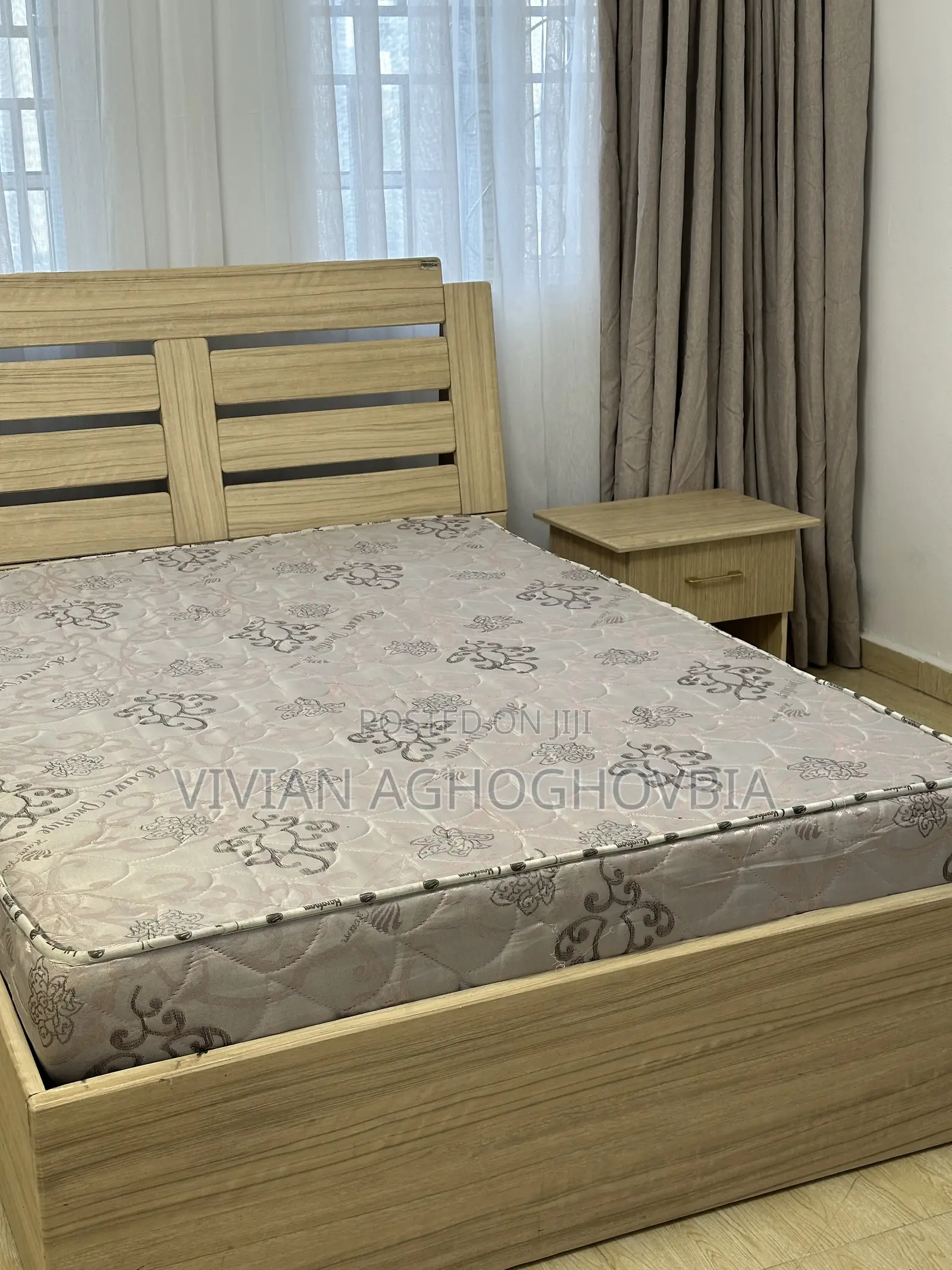 4/6 Mattress, Bedframe With Bedside Drawer