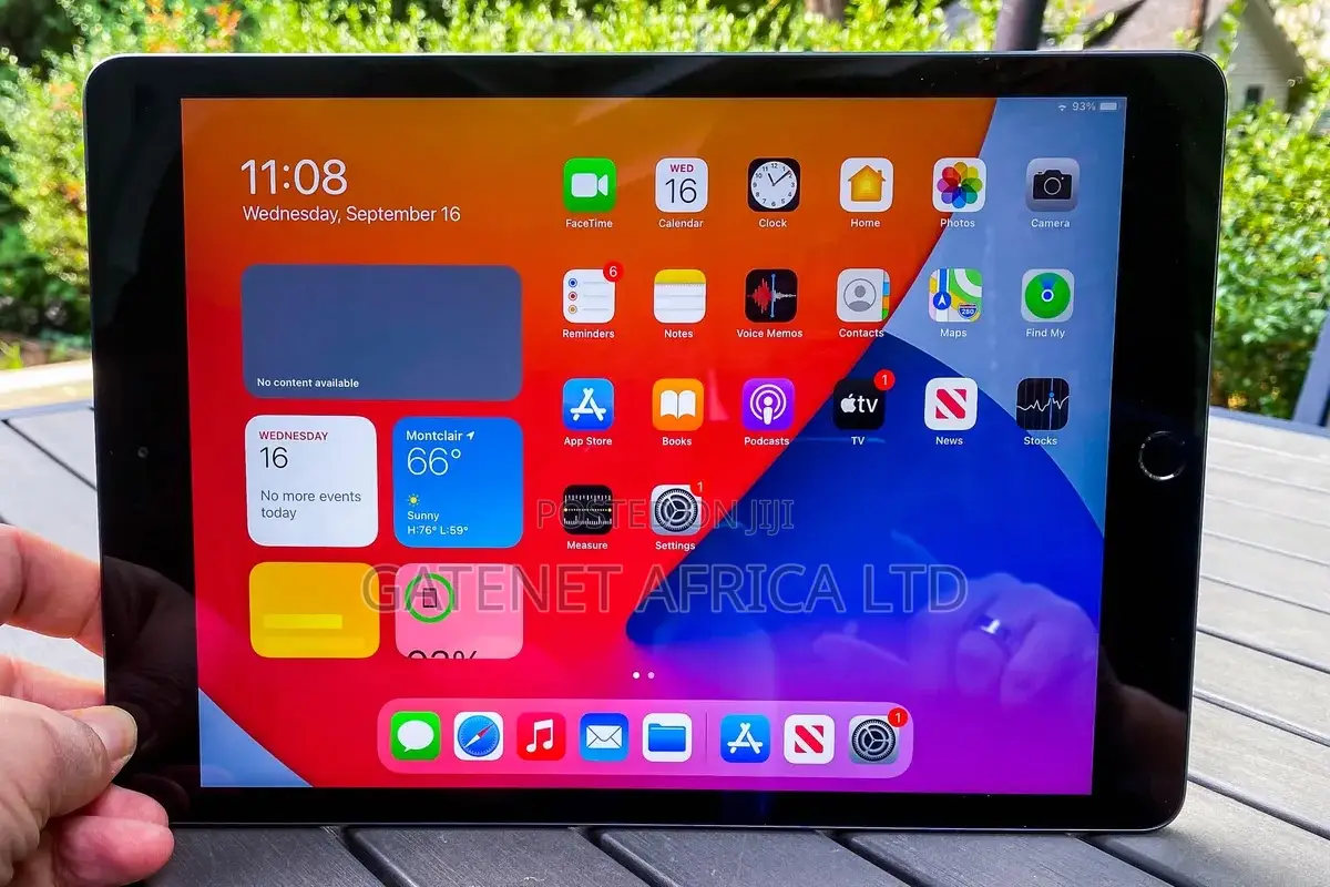 Apple iPad 10.2 (2020) 32 GB Gray