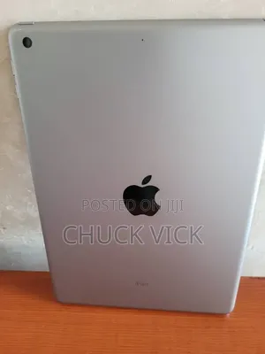 Apple iPad 9.7 128 GB Gray