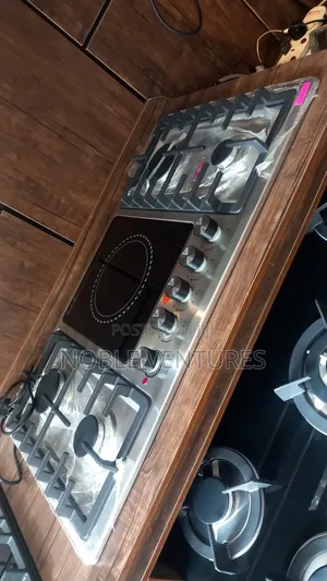 Bosch Luxury Built-in Electric and Gas Cooker 90cm
