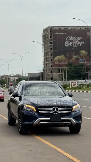 Mercedes-Benz GLC-Class 2018 Blue