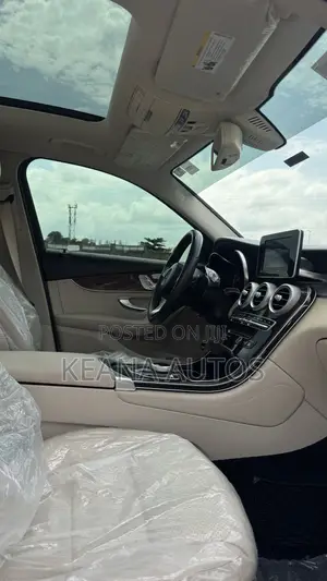 Mercedes-Benz GLC-Class 2018 Blue
